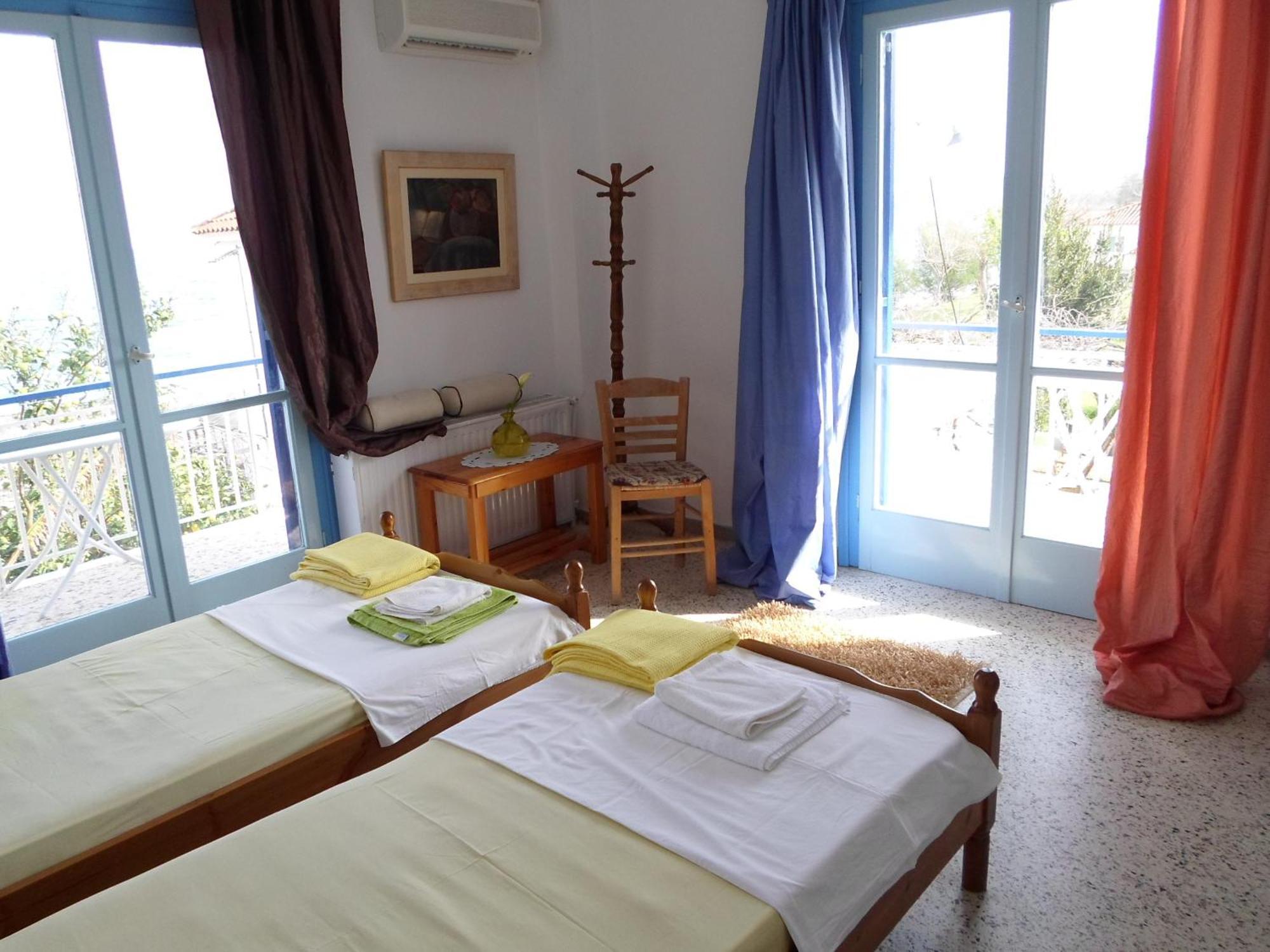 Aparthotel Kassimiotis Agios Andreas  Pokoj fotografie